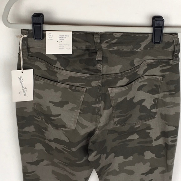 NWT Universal Threads Highrise Skinny Crop - Picture 8 of 8